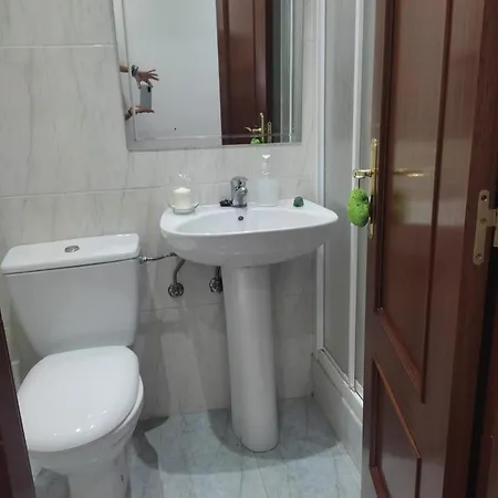 Velamayor Garaje Y Piscinas * Кастро-Урдиалес