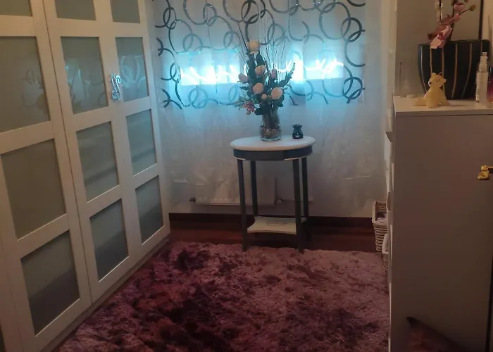 Velamayor Garaje Y Piscinas Apartamento