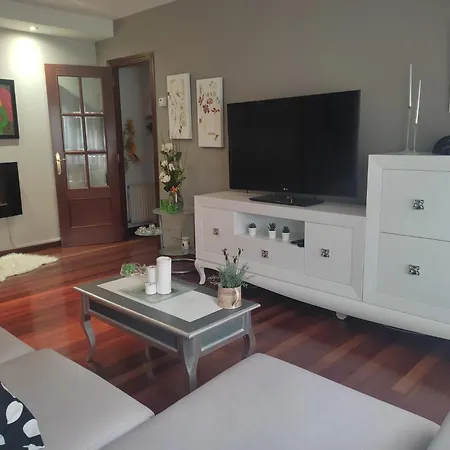 Velamayor Garaje Y Piscinas Apartamento *